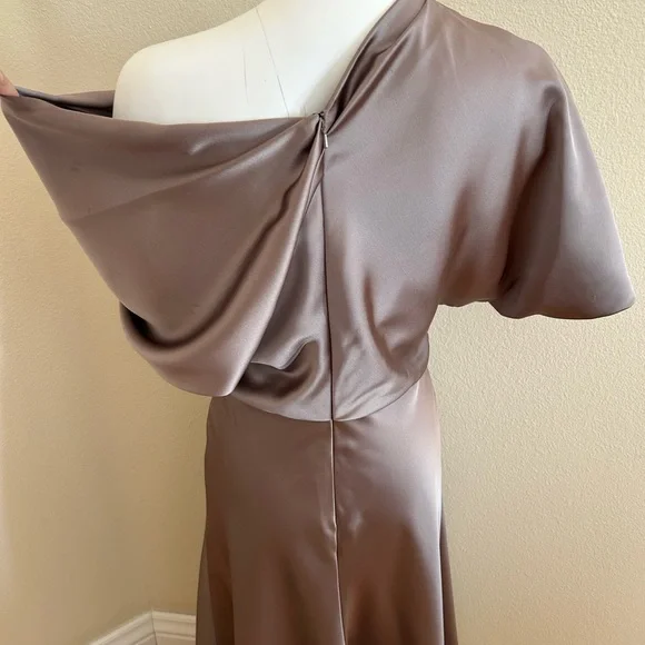 Amsale NWOT One Shoulder Fluid Cocktail Midi Dress 8 Mocha